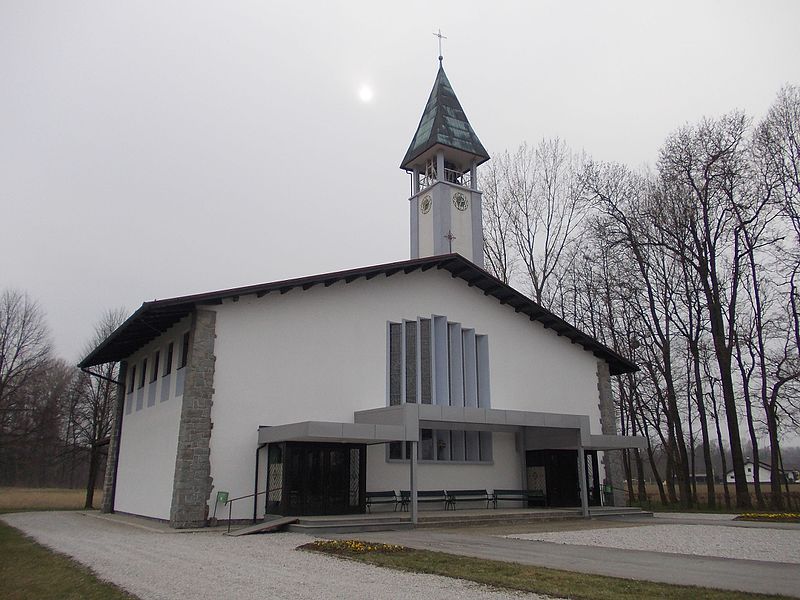 Cerkev bl. Antona Martina Slomška Gornja Bistrica